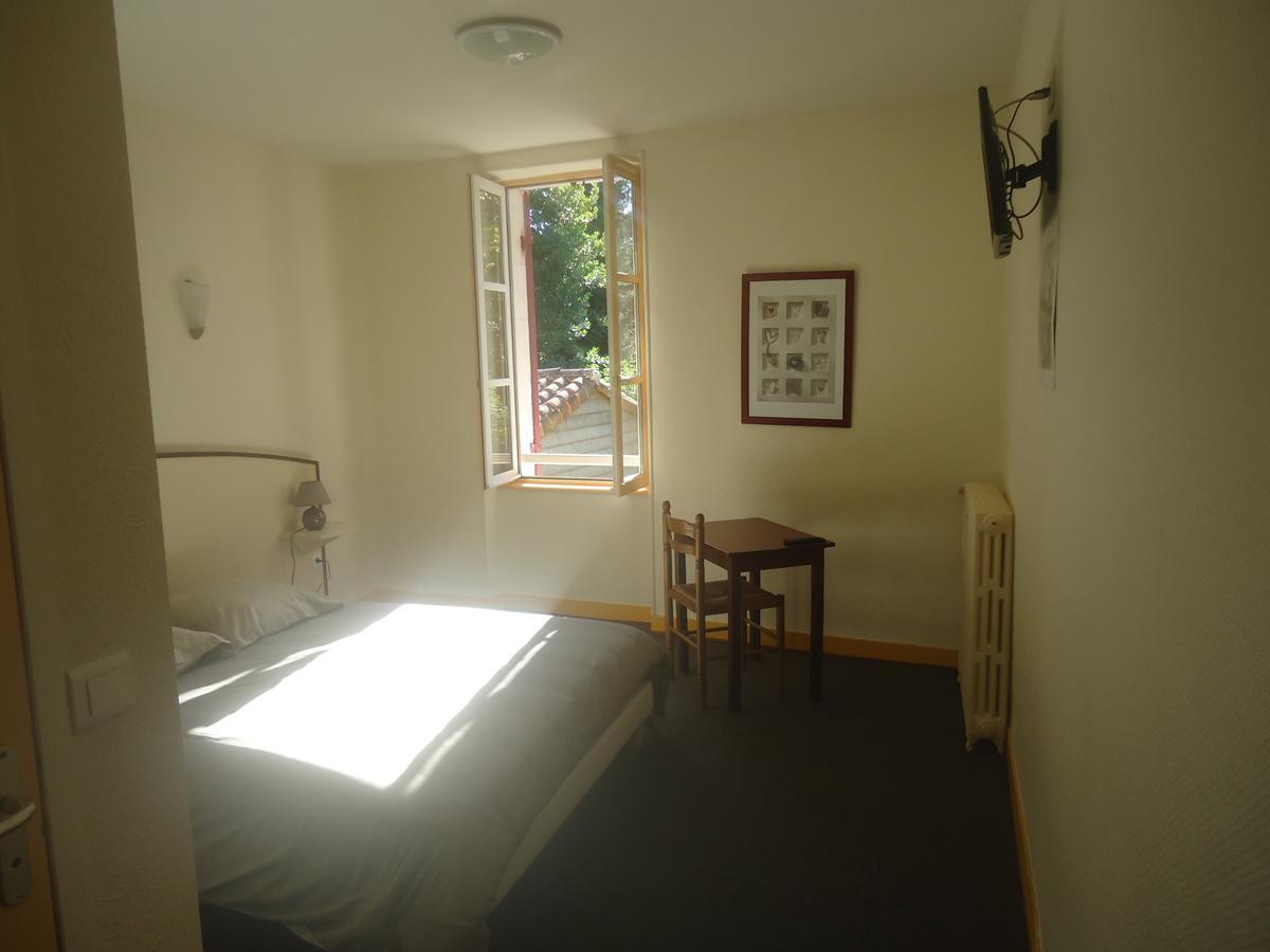 Saint-Aulaye-Puymangou Logis Hotel Du Champ De Foire מראה חיצוני תמונה